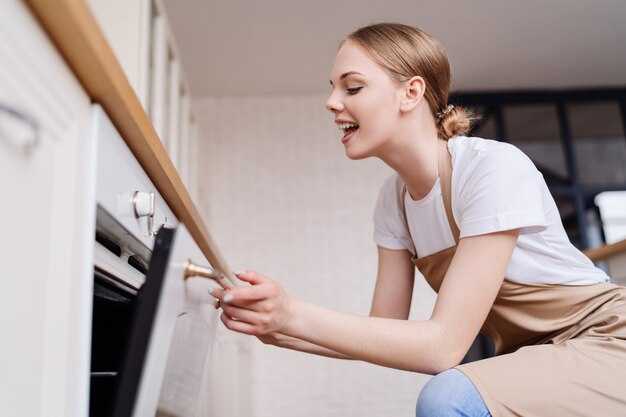 Разбор конструкции и особенности доступа к лампочке