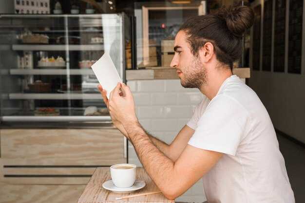 Удаление старого подоконника и очистка поверхности